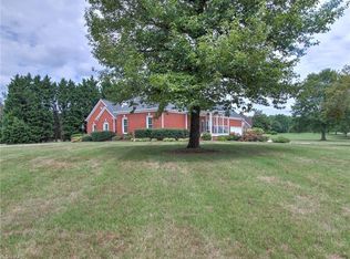 5210 Red Fox Dr, Oak Ridge, NC 27310