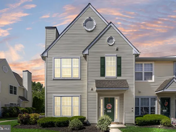 1301 Lakeside Dr, Palmyra, NJ 08065