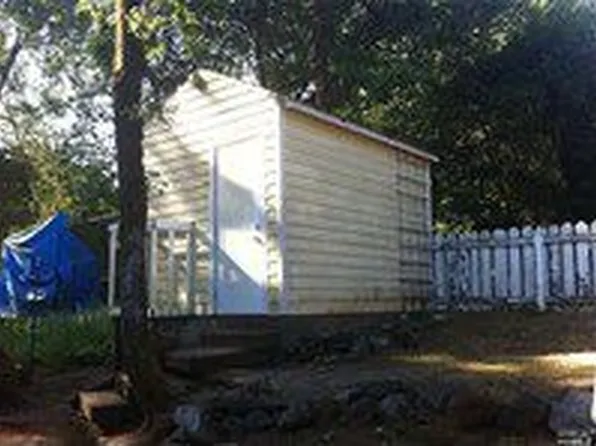 10150 Old River Rd, Forestville, CA 95436