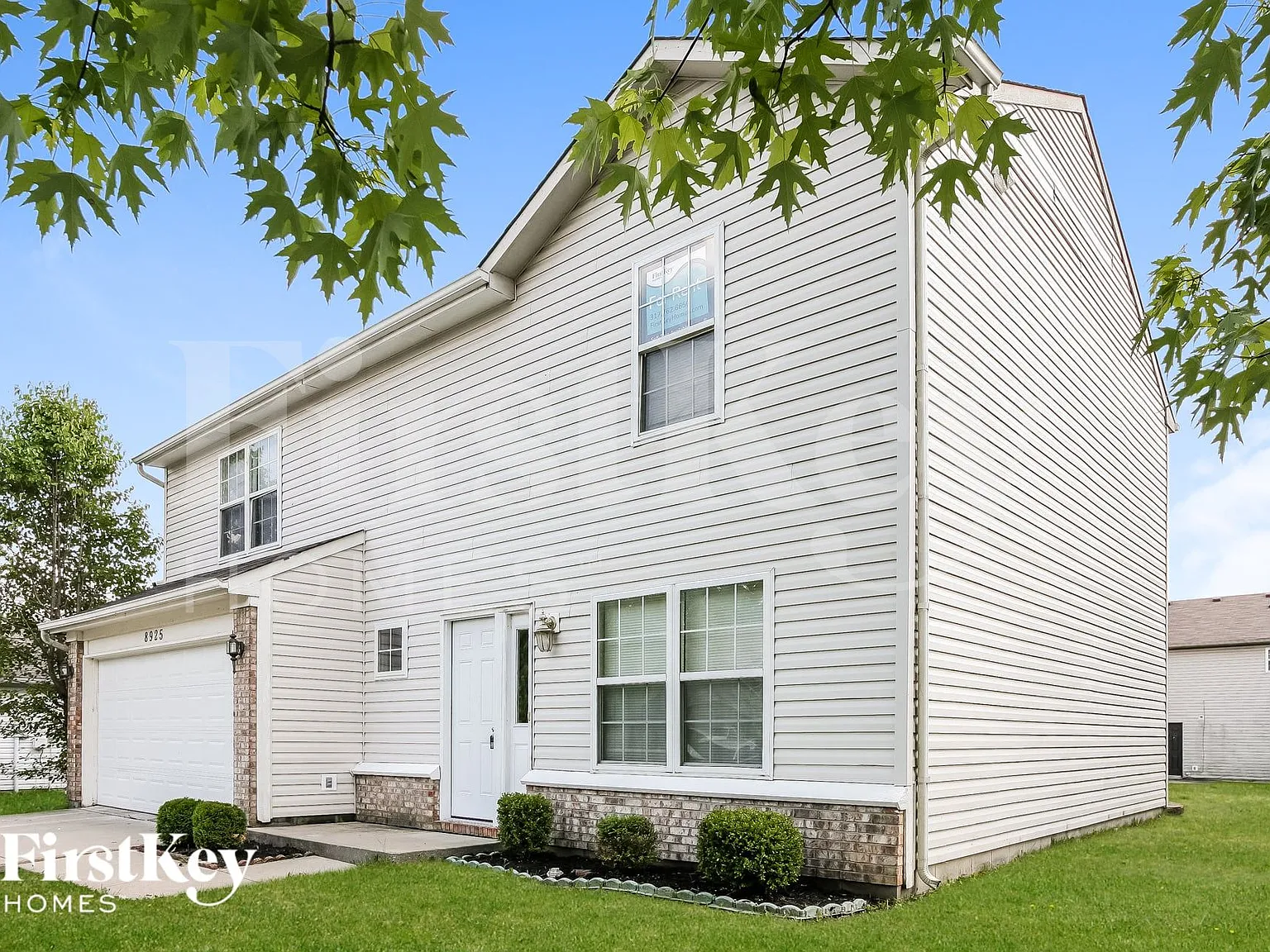 3 bed, 2.5 bath, 1776 sqft, $2,310 — Photo 2