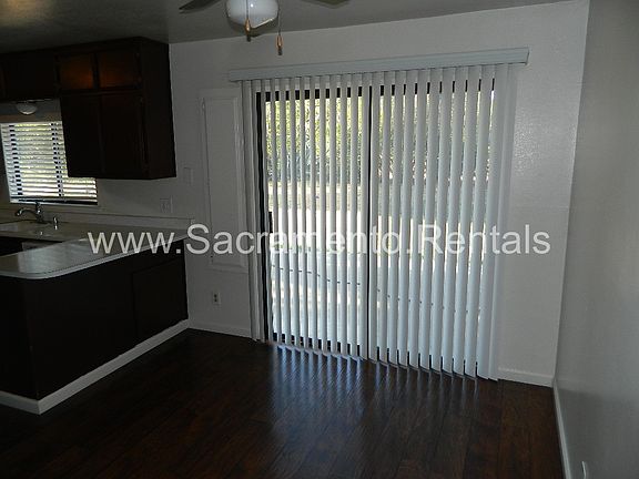 4th image of 2840 Central Ave