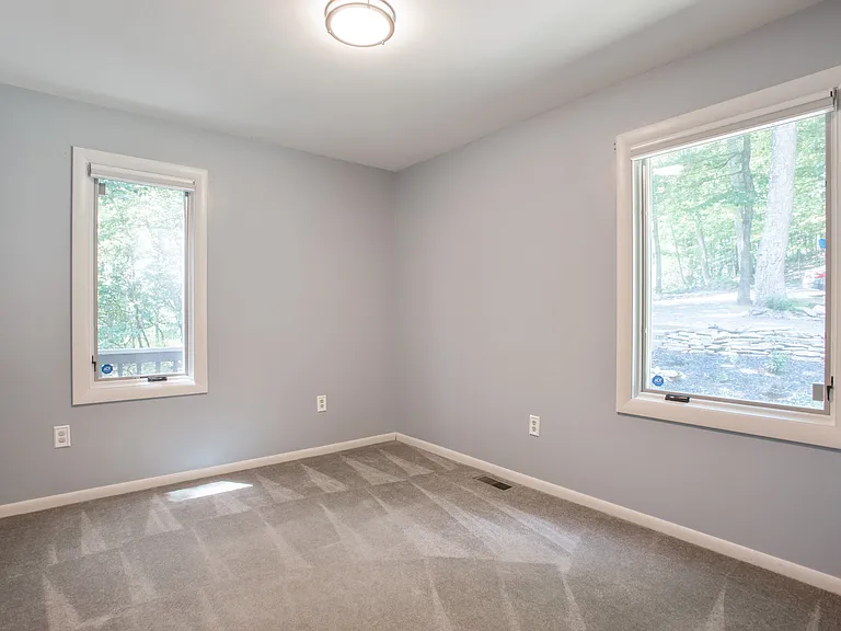 1619 Summit Dr — Photo 25