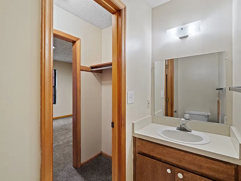 Blueberry Hill Apartments — Photo 25