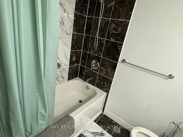 50 Reginald Cres #BASEMENT — Photo 12