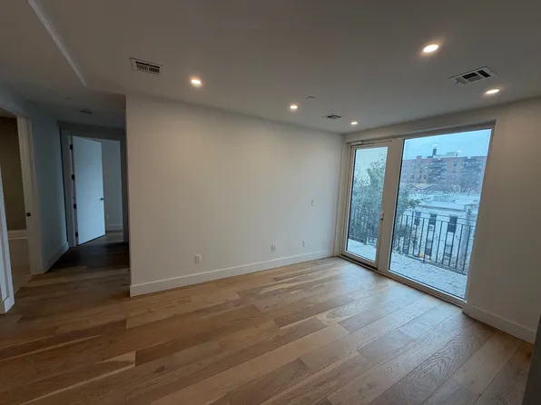 1173 Rogers Avenue image 1 of 11