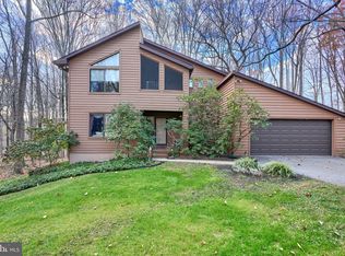 7 Huntfield Ct, Owings Mills, MD 21117