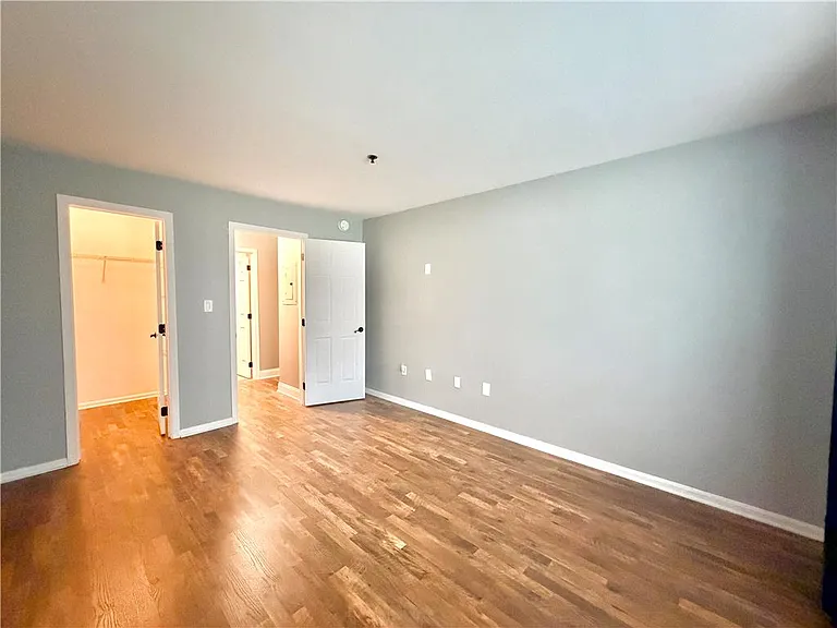 401 Canal Park — Photo 18