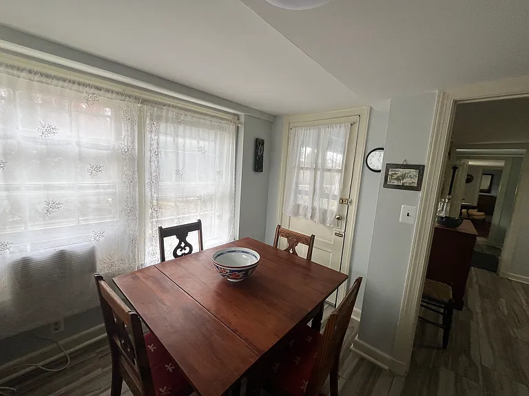 124 Horner St #1 — Photo 5