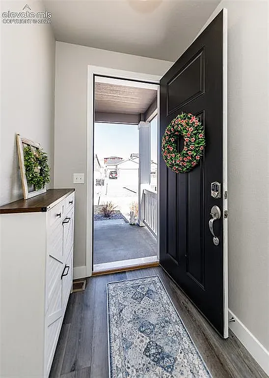 5 bed, 3262 sqft, $2,800 — Photo 4