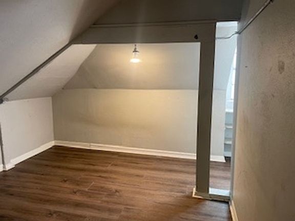 4th image of 504 S 1st Ave #1