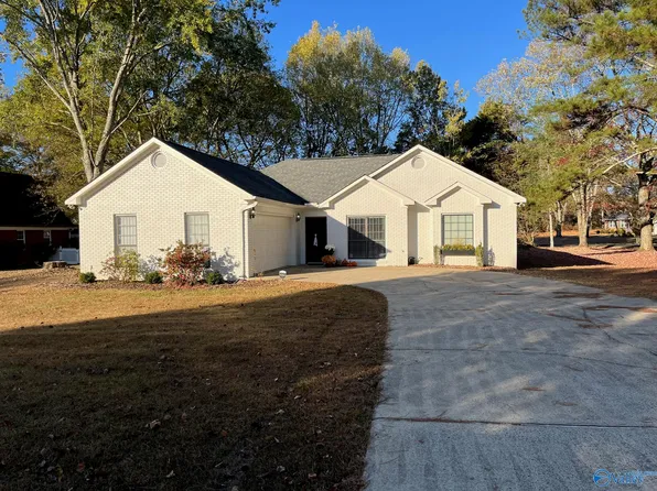 1167 Rose Ln NW, Arab, AL 35016