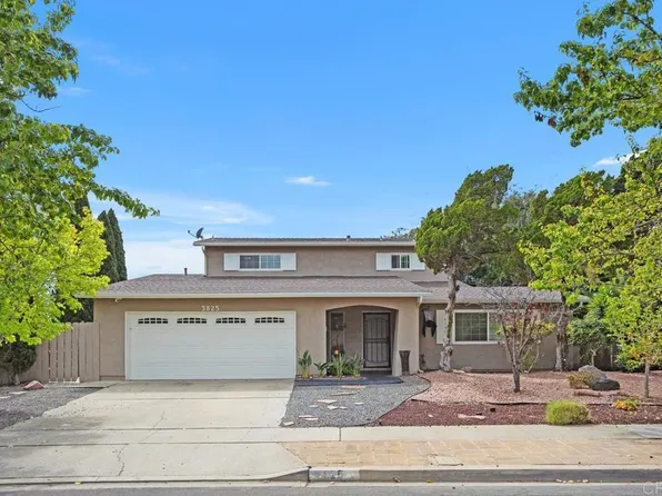 3825 Trieste Dr, Carlsbad, CA 92010