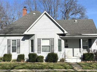 522 White Ave, Greenville, IL