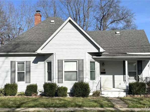 522 White Ave, Greenville, IL 62246
