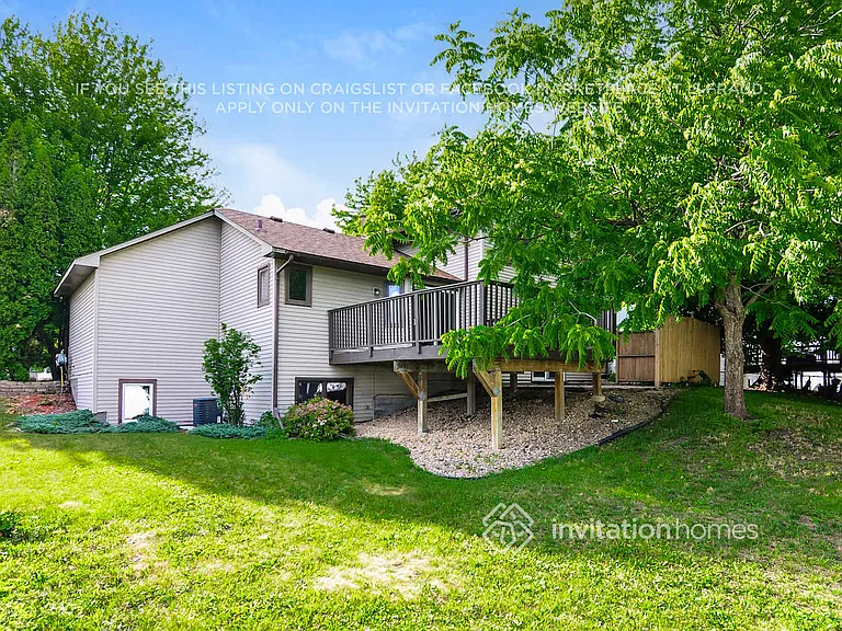 15684 Cumberland Ave W — Photo 18