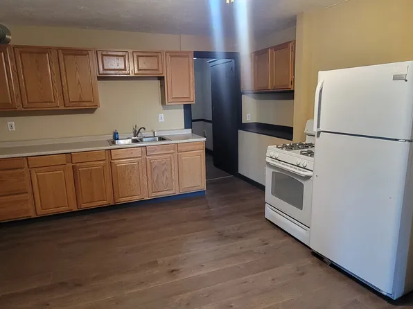 100 1/2 W Cass St, Greenville, MI 48838