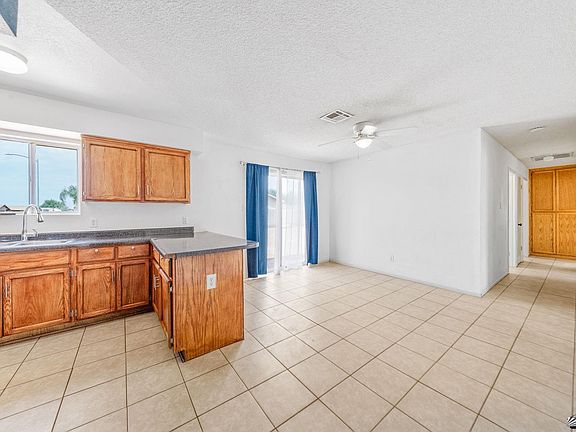 4th image of 1718 S 47th Dr