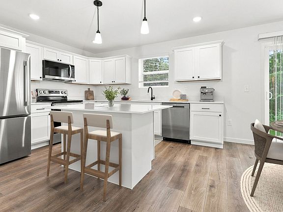 2nd image of 3190 Quail Ridge Ct