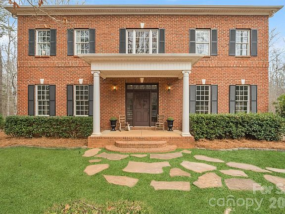 2nd image of 3724 Wilson Chapel Rd