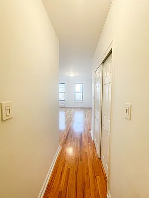 Rented by Urban Real Estate Inc | media 19