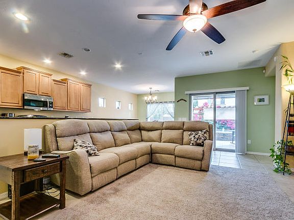 3rd image of 1243 W Montelupo Dr