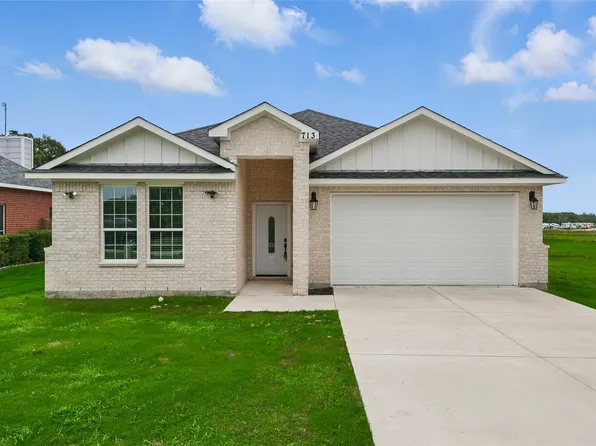 713 Hillburn Dr, West Tawakoni, TX 75474