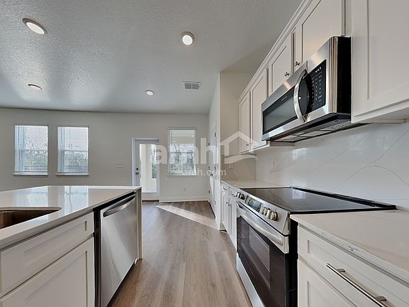 3rd image of 6719 Atlantic Beach Ave