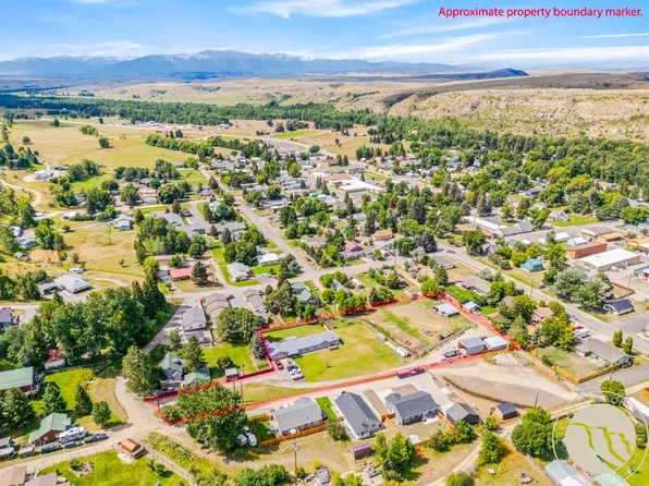 12 Avis St, Absarokee, MT 59001
