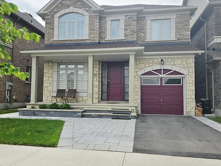 50 Stevenson Cres — Photo 1