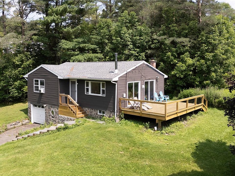1st image of 8 Turkey Ridge Rd