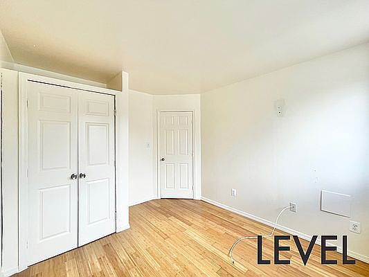 4th image of 1702 Park Pl #2