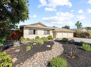 2101 Fallen Leaf Ln, Los Altos, CA 94024