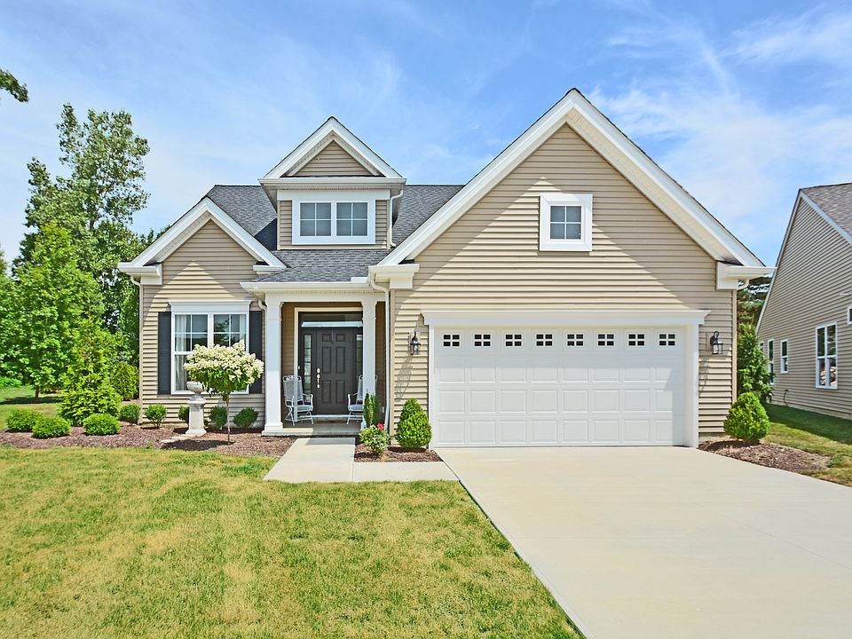 1st image of 33158 Brookcrest Pl