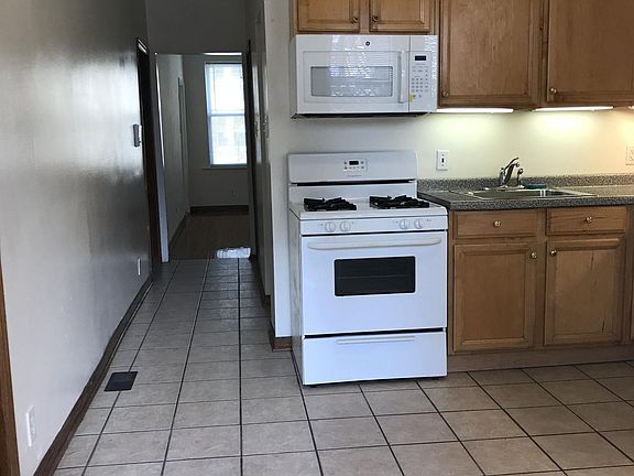 3rd image of 3743 W Berteau Ave Fl 1ST