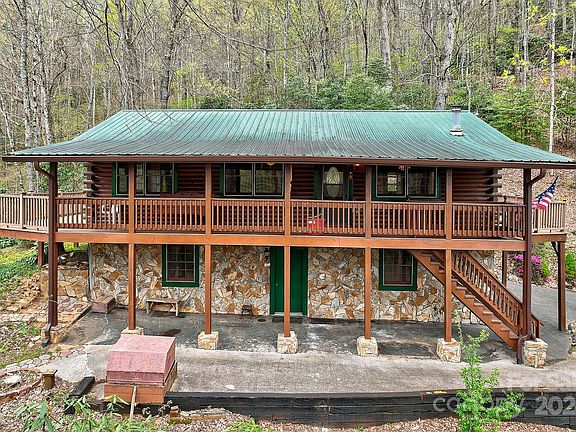 5th image of 271 Misty Mountain Dr