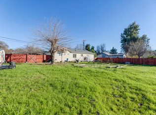 2564 Irwin Rd, Redding, CA 96002