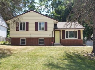 126 Memorial Dr, Michigan City, IN