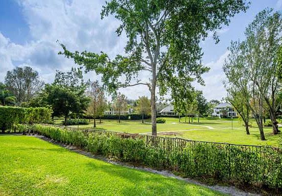 Home For Sale In Les Jardins