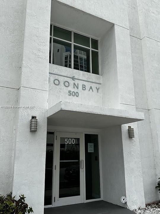 1st image of 500 NE 29th St APT 801