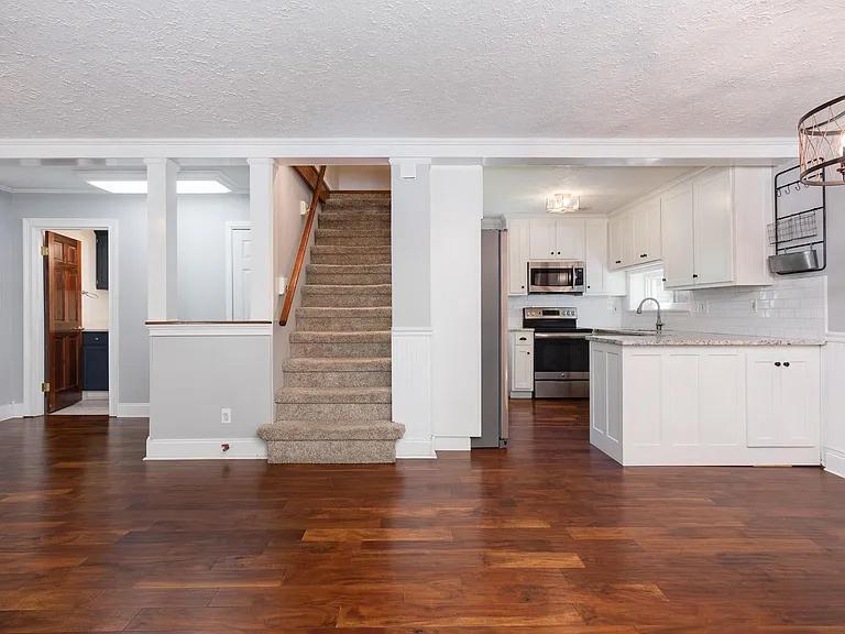 1106 Ogrady Dr — Photo 17