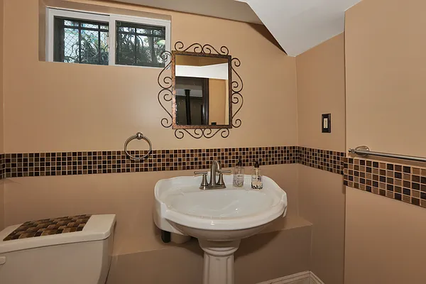 Sold by Trebach Realty | media 25