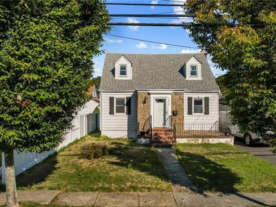 879 Edward St, Baldwin, NY, 11510