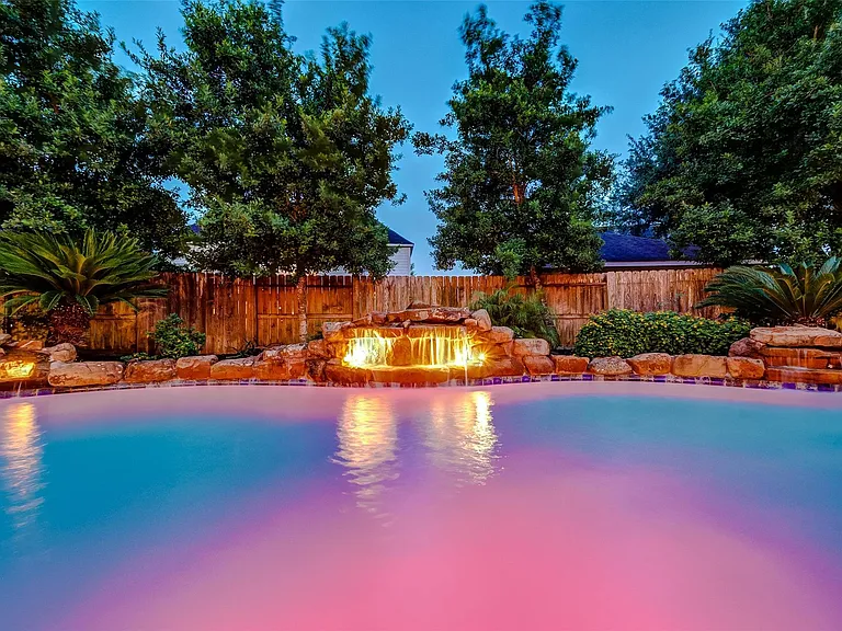 23707 Thornsby Ct — Photo 35