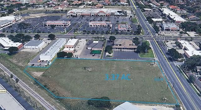 1st image of 1100 E Dove Ave