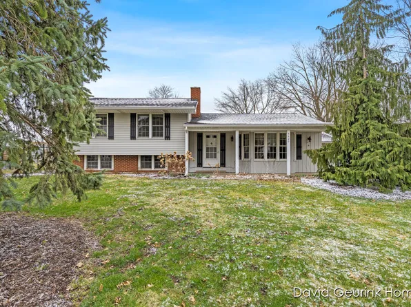 6620 96th Ave, Zeeland, MI 49464