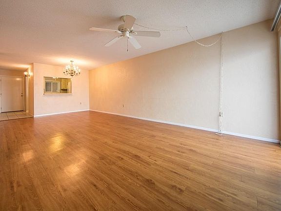 4th image of 2711 N Halifax Ave APT 364