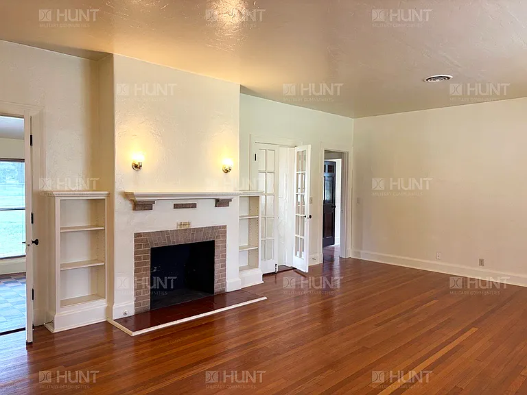 1 E Park Ln #321 — Photo 2