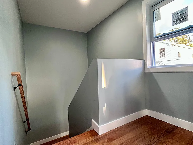 24 Vandewater St #2 — Photo 4