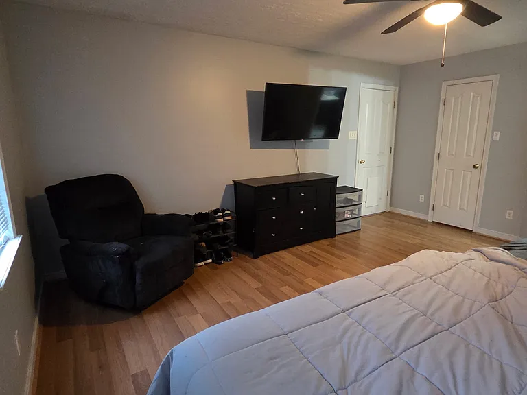 5720 Haley Ln — Photo 22