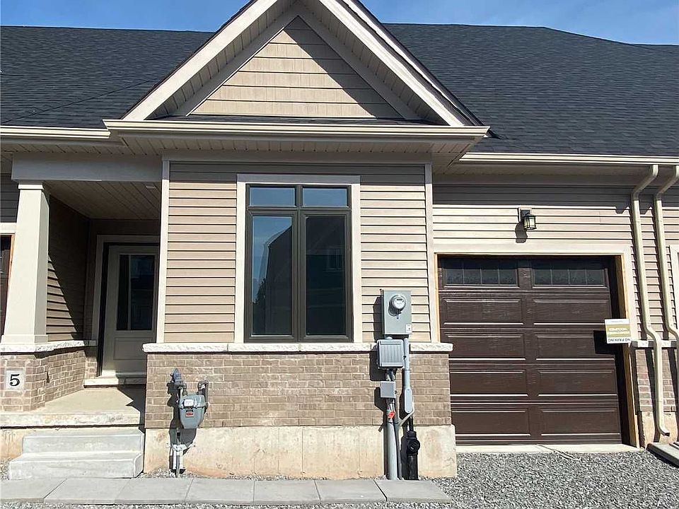 2nd image of 4311 Mann St #5